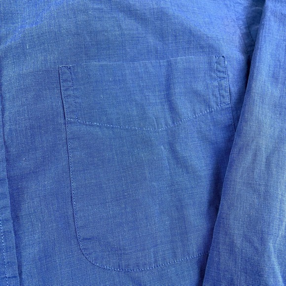 Eddie Bauer Mens Small Blue Poplin Lightweight Long Sleeve Button Down Casual - Picture 3 of 10